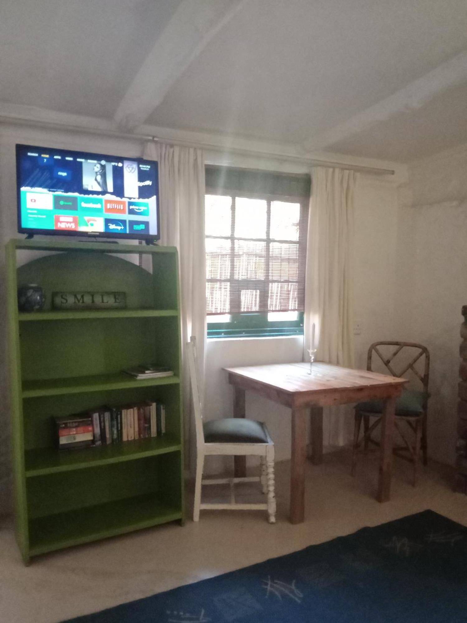 The Farmhouse B&B Stellenbosch Bilik gambar